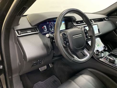 Used 2018 Land Rover Range Rover Velar R-Dynamic SE image 2