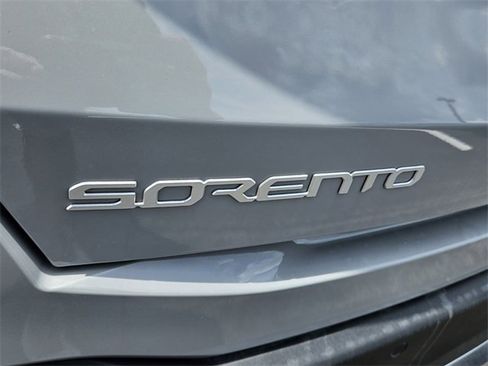 New 2025 Kia Sorento S w/ Panoramic Sunroof Package image 9