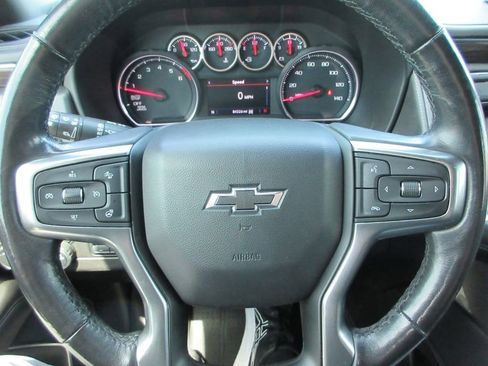 Used 2021 Chevrolet Tahoe Z71 w/ Z71 Signature Package image 27