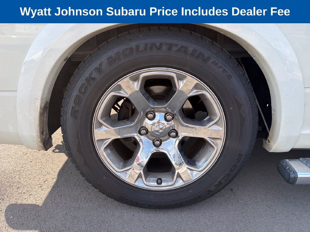 Used 2017 RAM 1500 Laramie w/ Convenience Group AWD/4WD image 10