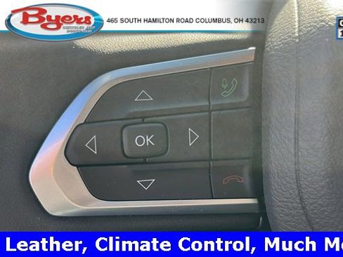 Used 2025 Jeep Compass Limited image 33