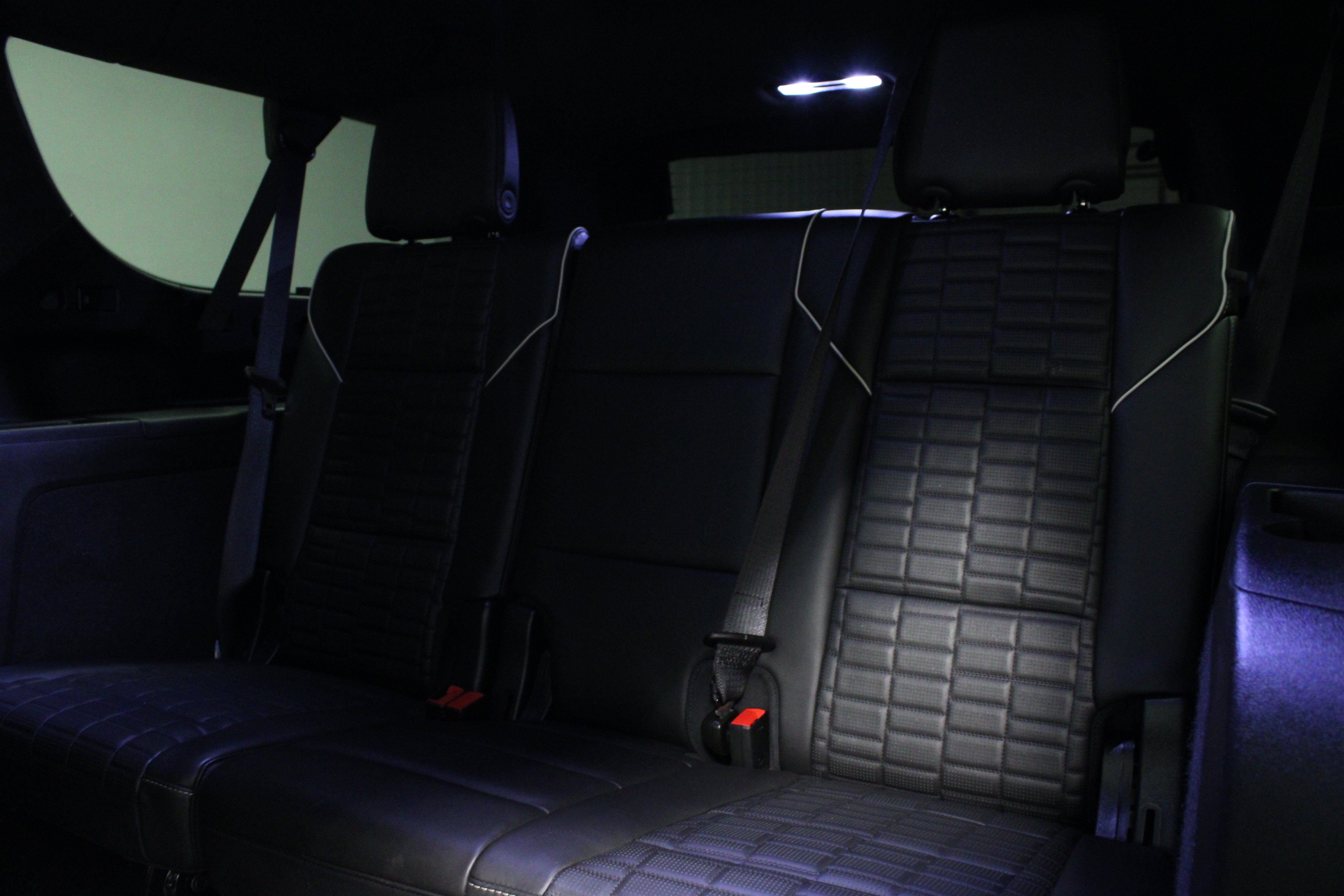 Used 2023 Cadillac Escalade ESV V w/ Heavy-Duty Trailer Package AWD/4WD image 15