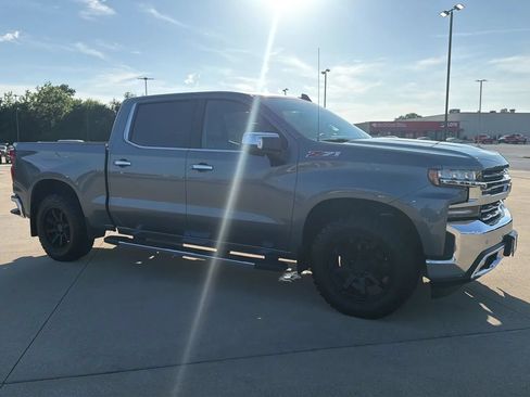 Used 2019 Chevrolet Silverado 1500 LTZ w/ LTZ Premium Package AWD/4WD image 31