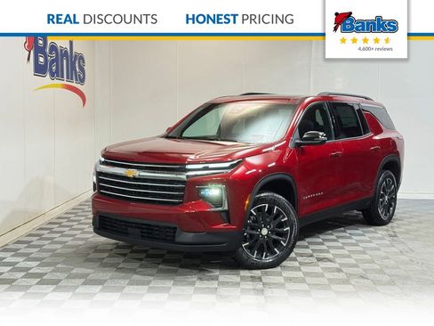 New 2026 Chevrolet Traverse LT w/ Sun and Wheel Package image 1