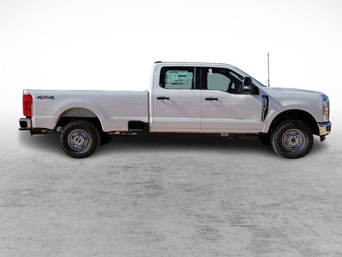 New 2026 Ford F250 XL w/ XL Off-Road Package image 12