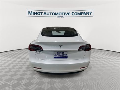Used 2023 Tesla Model 3 Standard Range image 7