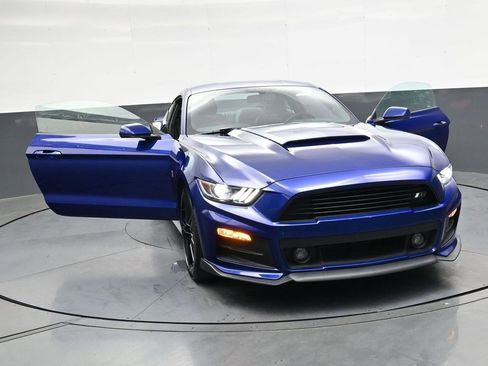 Used 2016 Ford Mustang Premium w/ Ecoboost Performance Package image 9