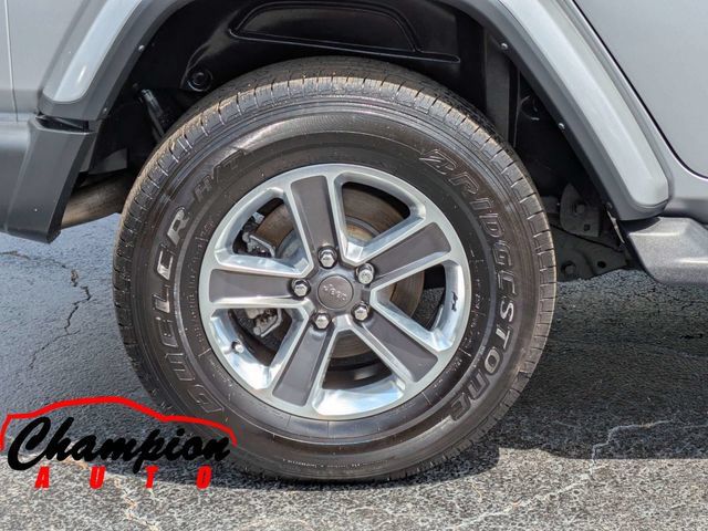 Used 2018 Jeep Wrangler Unlimited Sahara AWD/4WD image 12