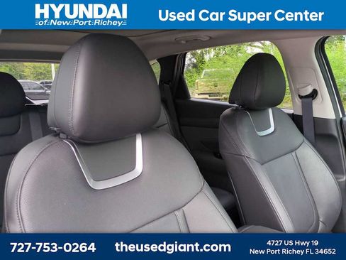 Used 2026 Hyundai Tucson Limited AWD/4WD image 6