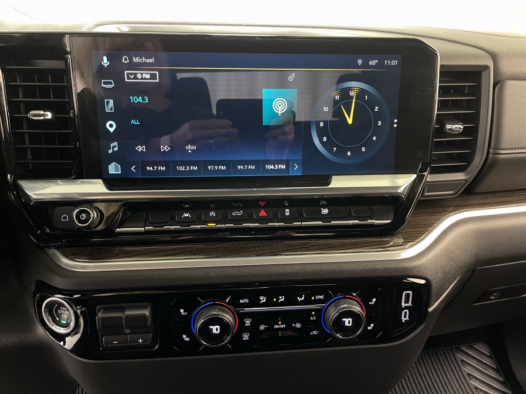 Certified 2025 Chevrolet Silverado 1500 LT AWD/4WD image 31