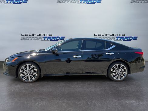 Used 2023 Nissan Altima 2.5 SL FWD image 8