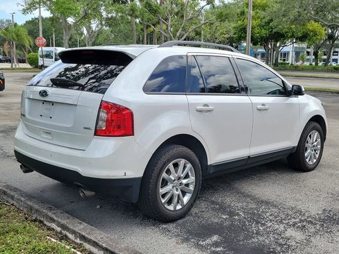 Used 2013 Ford Edge SEL FWD image 3