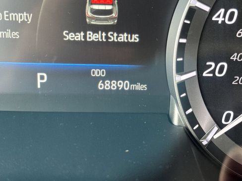 Used 2022 Toyota Highlander XLE FWD image 26
