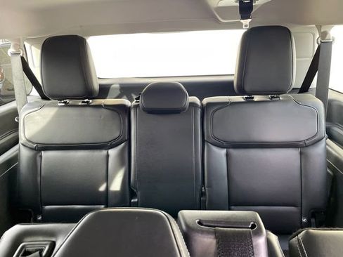 Certified 2025 Ford Expedition Max Platinum image 20