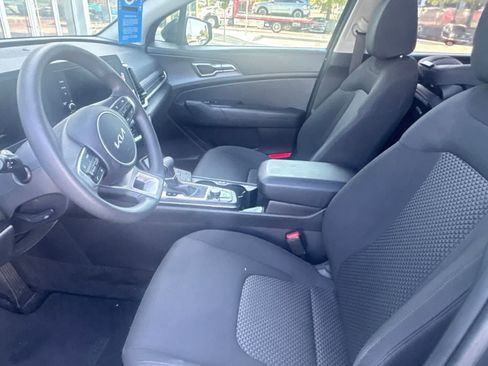 Certified 2025 Kia Sportage LX FWD image 6