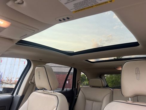 Used 2008 Lincoln MKX AWD image 19