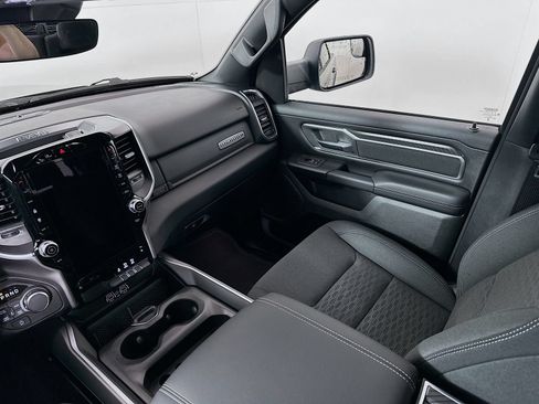 New 2026 RAM 1500 4x4 Crew Cab image 24