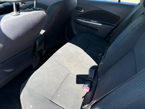 Used 2010 Toyota Yaris Sedan image 8