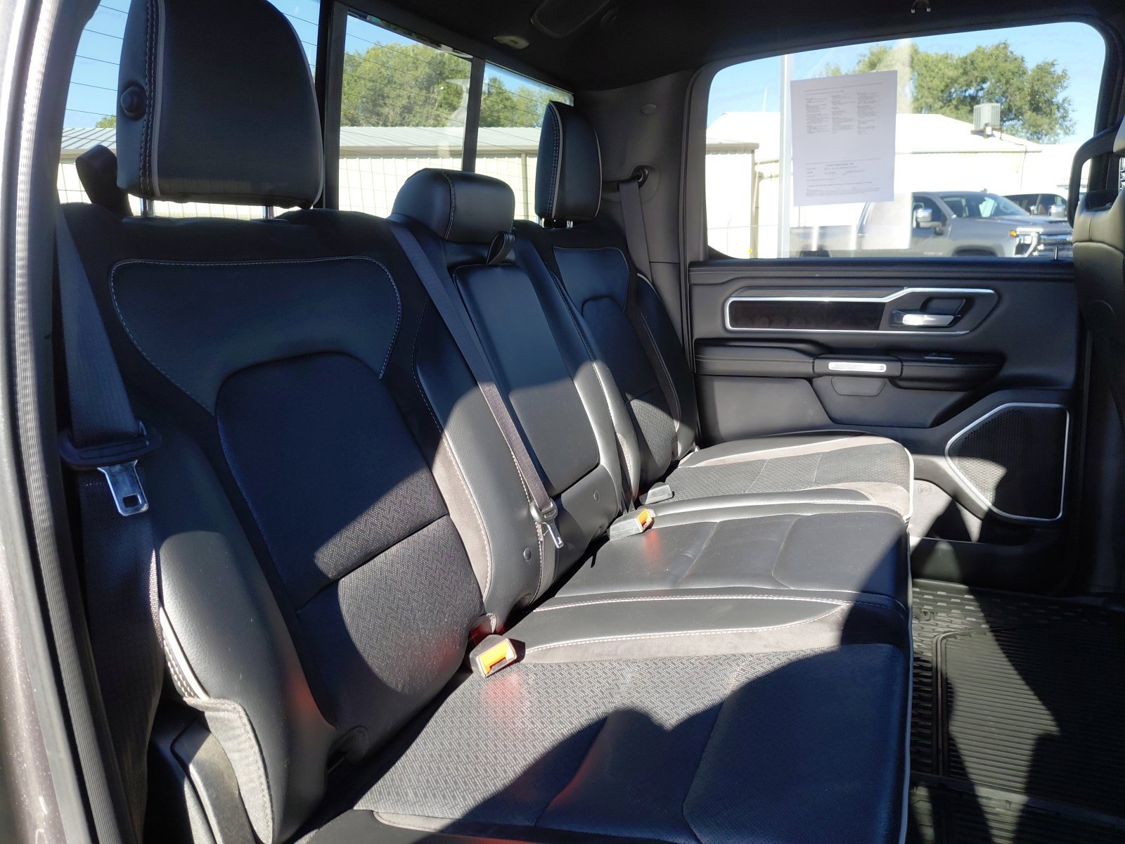 Used 2023 RAM 1500 Laramie AWD/4WD image 27
