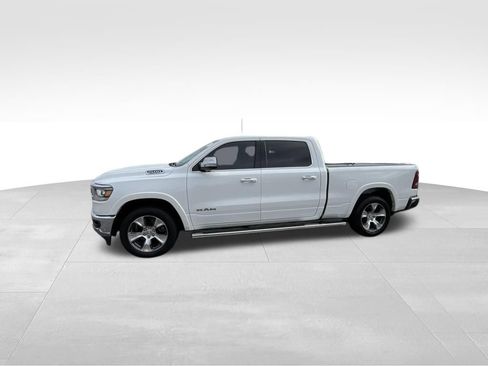Used 2019 RAM 1500 Laramie AWD/4WD image 3