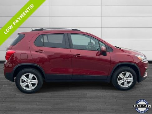 Used 2022 Chevrolet Trax LT w/ Driver Confidence Package AWD/4WD image 2
