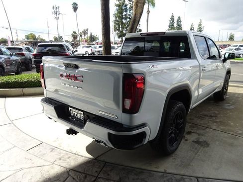 New 2026 GMC Sierra 1500 Elevation AWD/4WD image 8