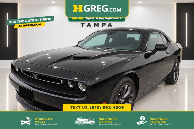 Used 2019 Dodge Challenger SXT w/ Plus Package RWD image 1