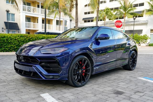 Used 2022 Lamborghini Urus AWD/4WD image 9