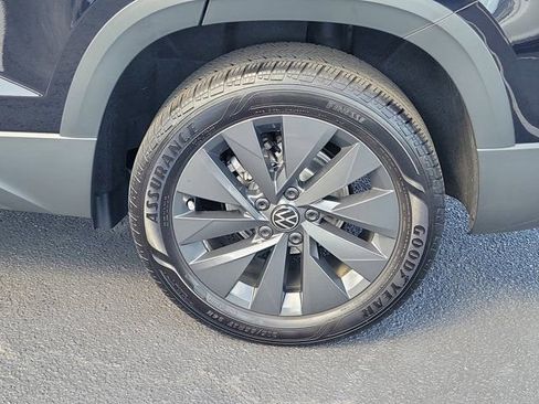 Certified 2024 Volkswagen Taos S FWD image 30