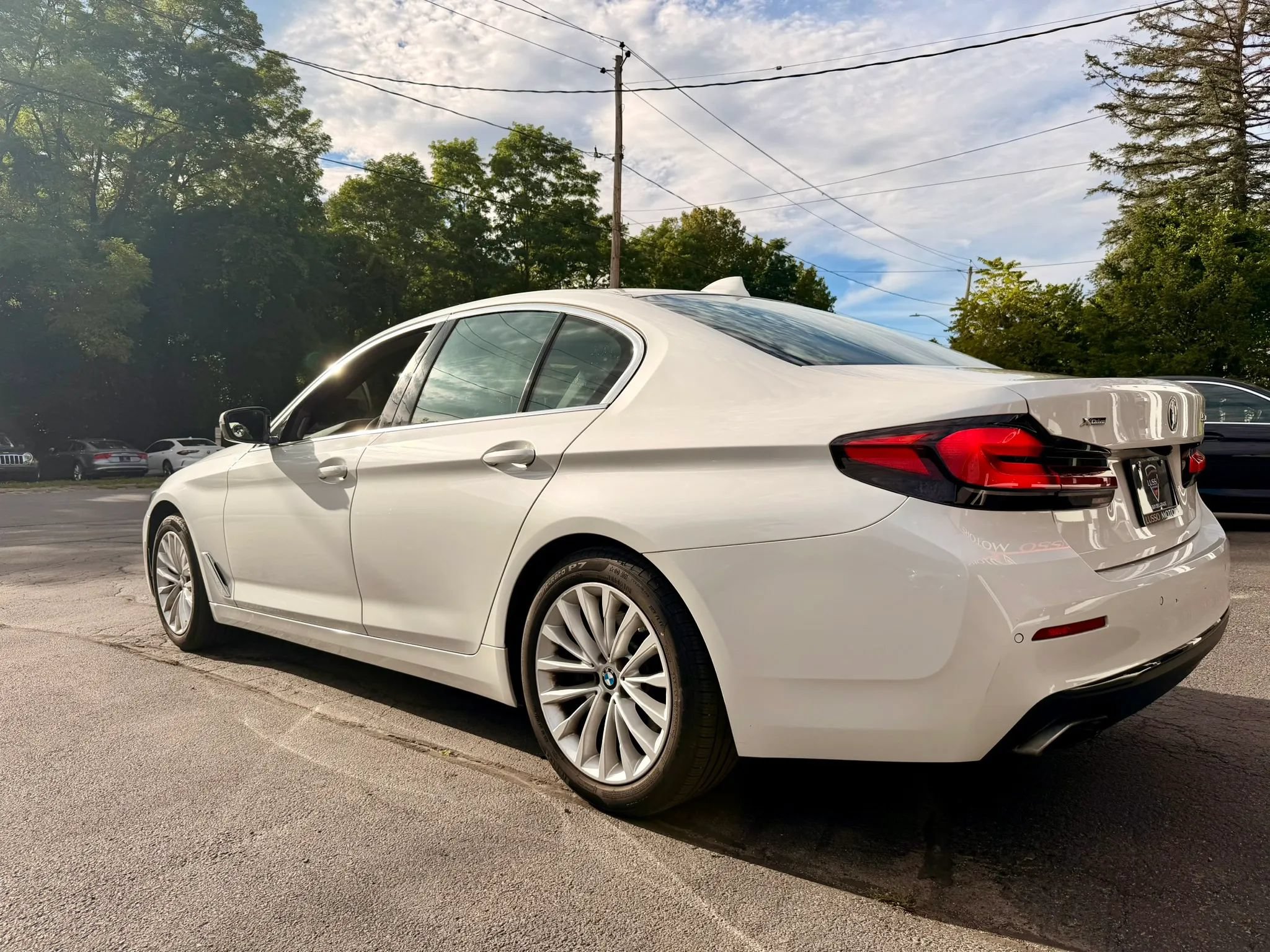 Used 2022 BMW 530i xDrive w/ Premium Package AWD/4WD image 4