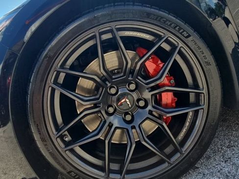 Used 2023 Chevrolet Corvette Z06 w/ Engine Appearance Package RWD image 9