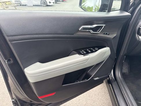 Used 2023 Kia Sportage X-Pro AWD/4WD image 18