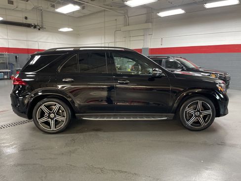 Used 2024 Mercedes-Benz GLE 450 4MATIC image 11