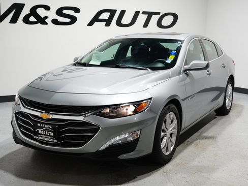 Used 2024 Chevrolet Malibu LT image 3