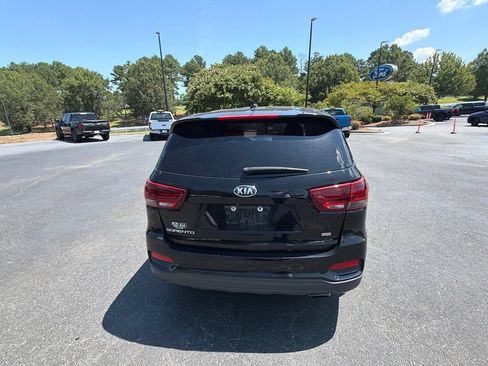 Used 2019 Kia Sorento L FWD image 4