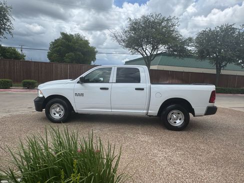 Used 2018 RAM 1500 Tradesman w/ Popular Equipment Group RWD image 11