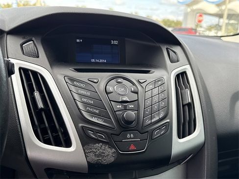 Used 2014 Ford Focus SE w/ Equipment Group 201A image 22