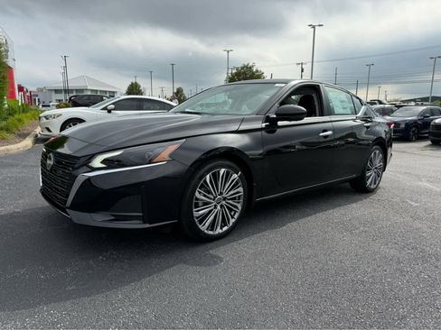 New 2025 Nissan Altima 2.5 SL image 3