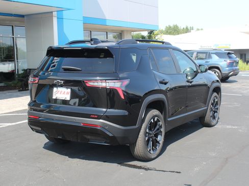 New 2027 Chevrolet Equinox RS FWD image 4