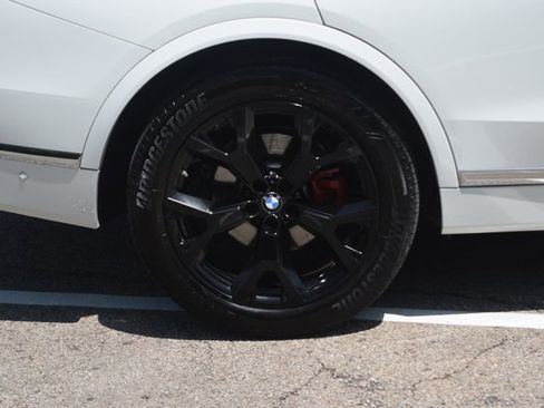 Used 2023 BMW X7 xDrive40i w/ Premium Package AWD/4WD image 31