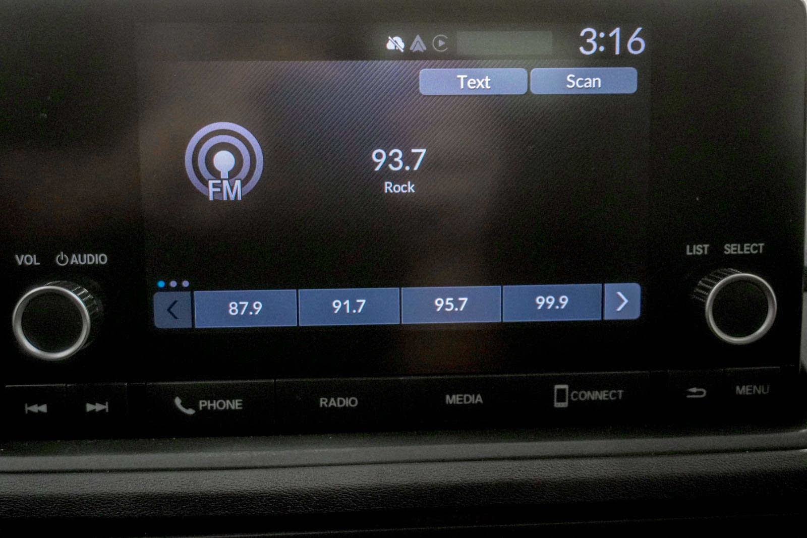 Used 2023 Honda Accord EX image 25