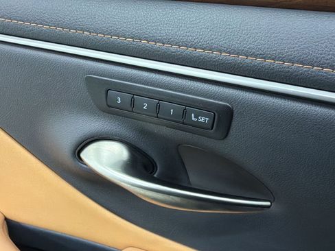 Certified 2025 Lexus ES 350 w/ Premium Package FWD image 20