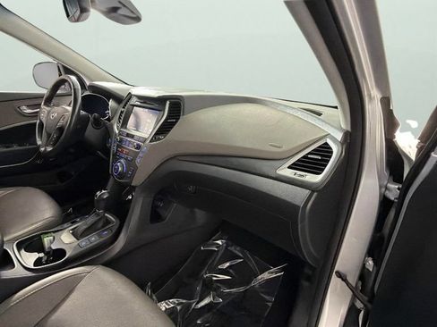 Used 2017 Hyundai Santa Fe Limited FWD image 32