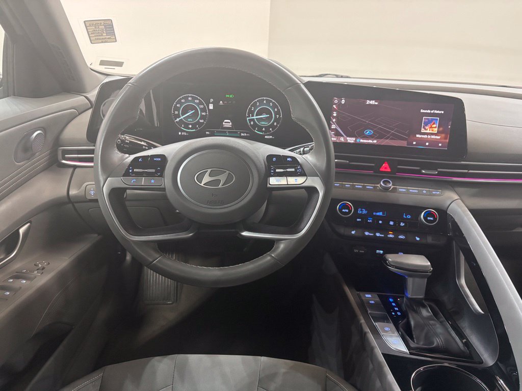 Used 2025 Hyundai Elantra SEL FWD image 23