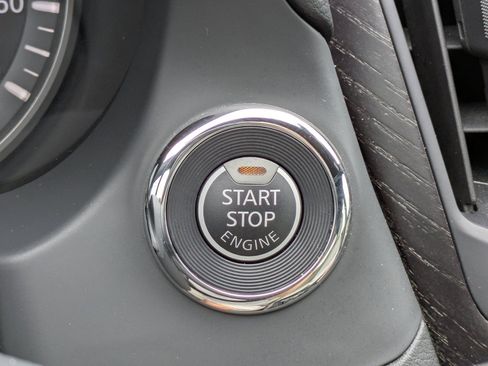 Used 2023 INFINITI Q50 Sensory RWD image 25