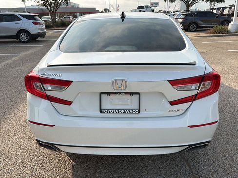 Used 2021 Honda Accord Sport image 4
