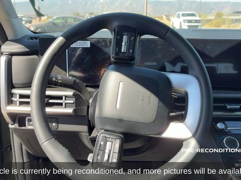 Used 2025 Hyundai Santa Fe SEL FWD image 16