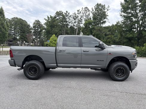 New 2026 RAM 2500 Laramie w/ Night Edition AWD/4WD image 9