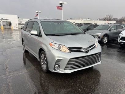 Used 2020 Toyota Sienna XLE w/ XLE Navigation Package