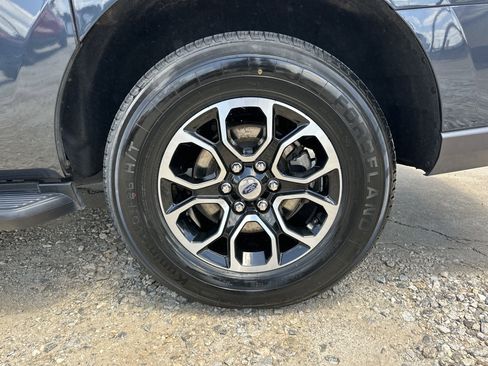 Used 2024 Ford Expedition Max XLT AWD/4WD image 22